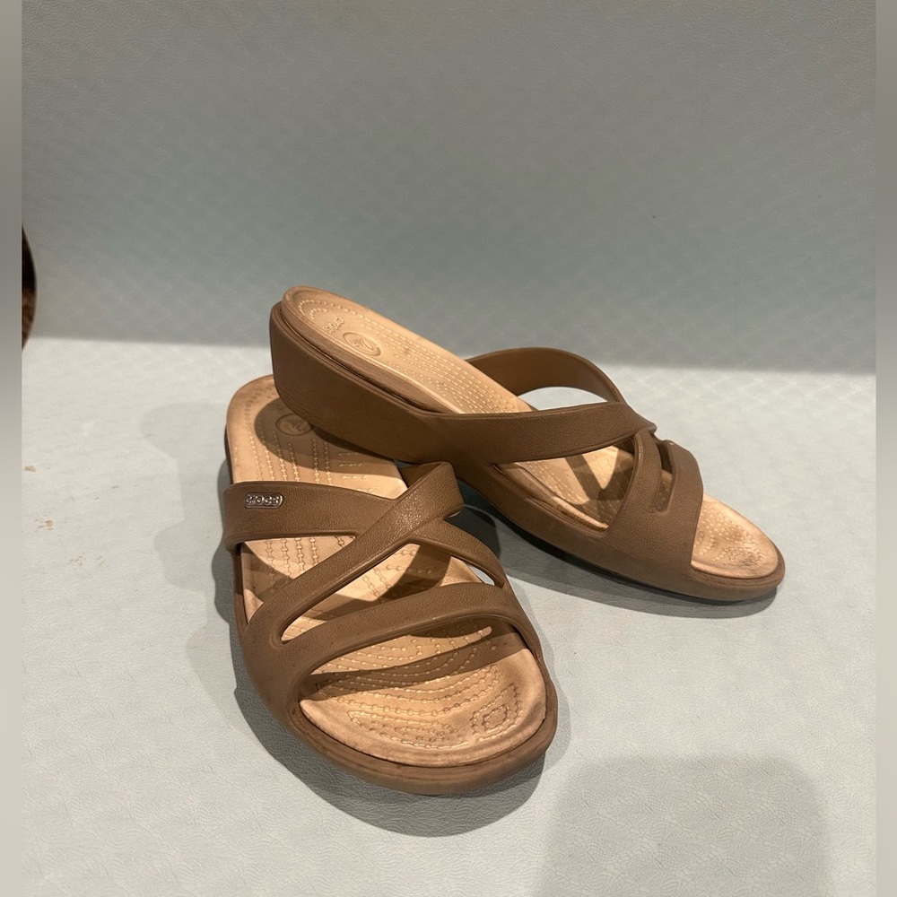 Comfortable Crocs black sandals